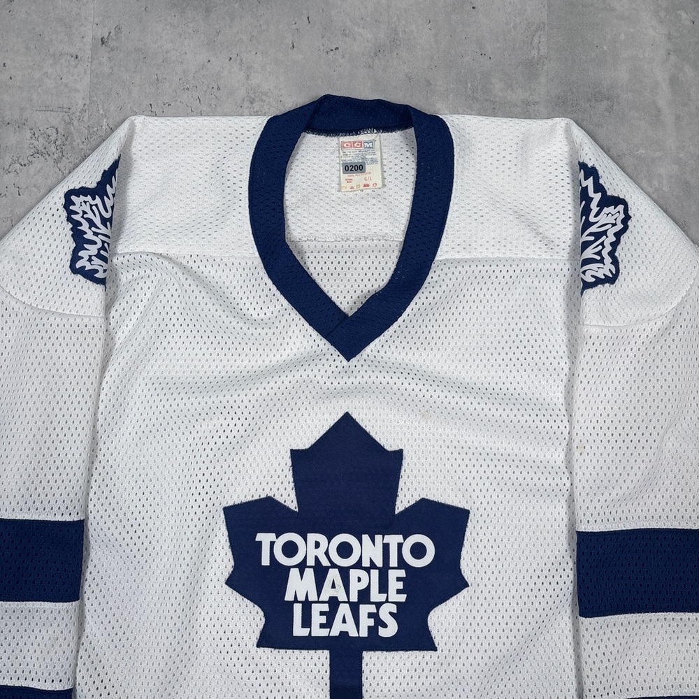 Vintage 90s CCM Toronto Maple Leafs Jersey - Picture 3 of 8